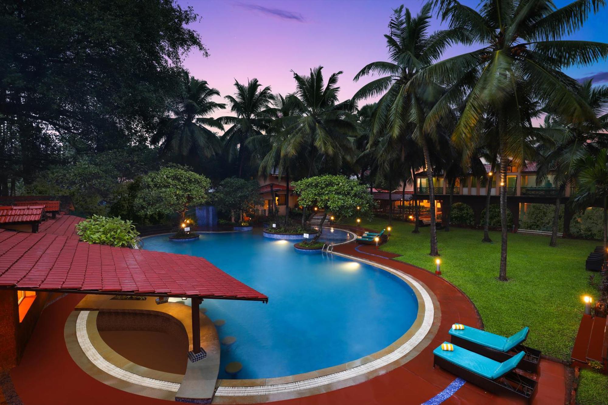 Lemon Tree Amarante Beach Resort, Goa Candolim Bagian luar foto